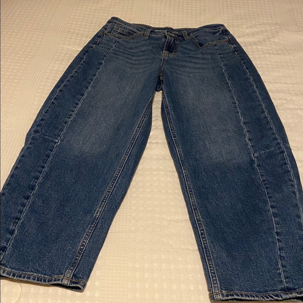 Old Navy High Rise Barrel Leg Jeans - Picture 3 of 12